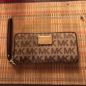 Michael Michael Kors wallet